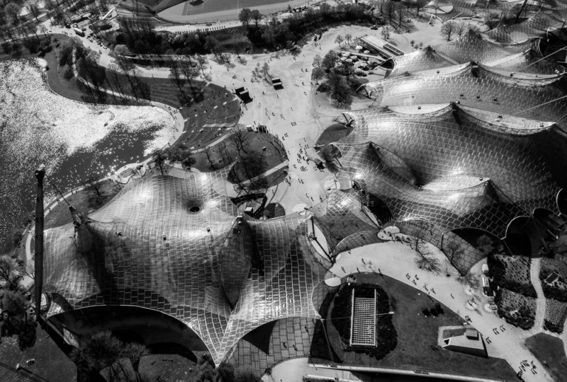 Futuristische Architektur - Olympiahalle und Schwimmhalle Munich