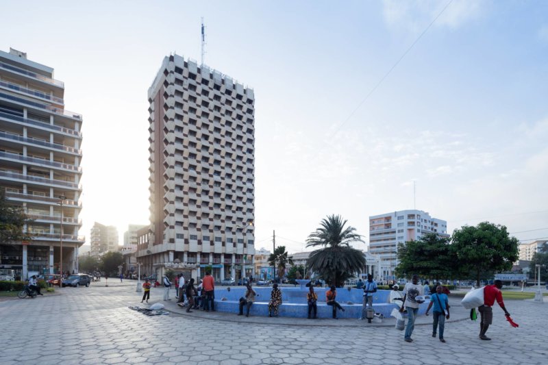 Hotel Independence, Dakar (Senegal), by Henri Chomette and Roland Depret, 1973-1978. Image © Iwan Baan