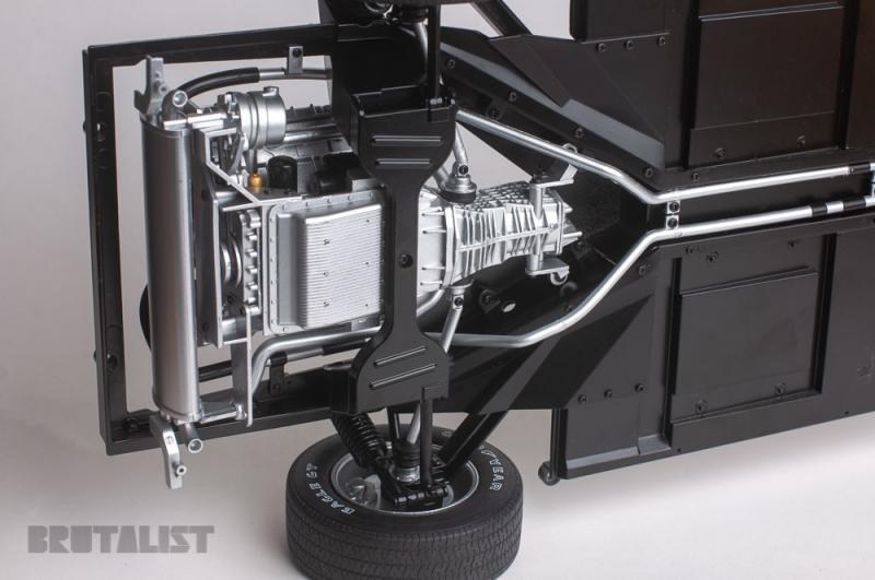 DeLorean - Zuleitungen des Kühlers zum Motor